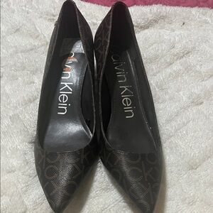 Calvin Klein Women's Brown Logo Pointed-Toe Pumps